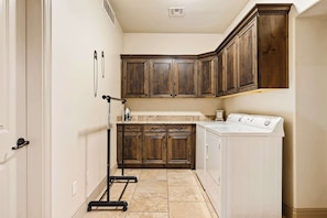 Condo, Multiple Beds, Patio, Mountain View (Coral Springs Getaway) | Interior