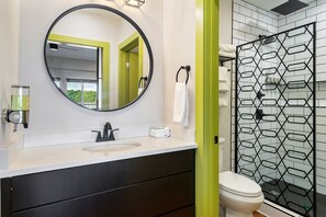 小屋, 1 張特大雙人床, 熱水浴缸, 山景 | 浴室 | 提供毛巾