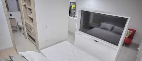 1 slaapkamer, een strijkplank/strijkijzer, gratis wifi, beddengoed