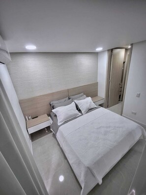 1 slaapkamer, een strijkplank/strijkijzer, gratis wifi, beddengoed