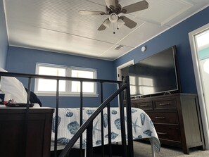 3 Schlafzimmer, Schreibtisch, Bügeleisen/Bügelbrett, kostenloses WLAN