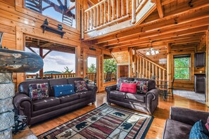 40-inch TV with cable channels, fireplace - Extravagant View (Sevierville)