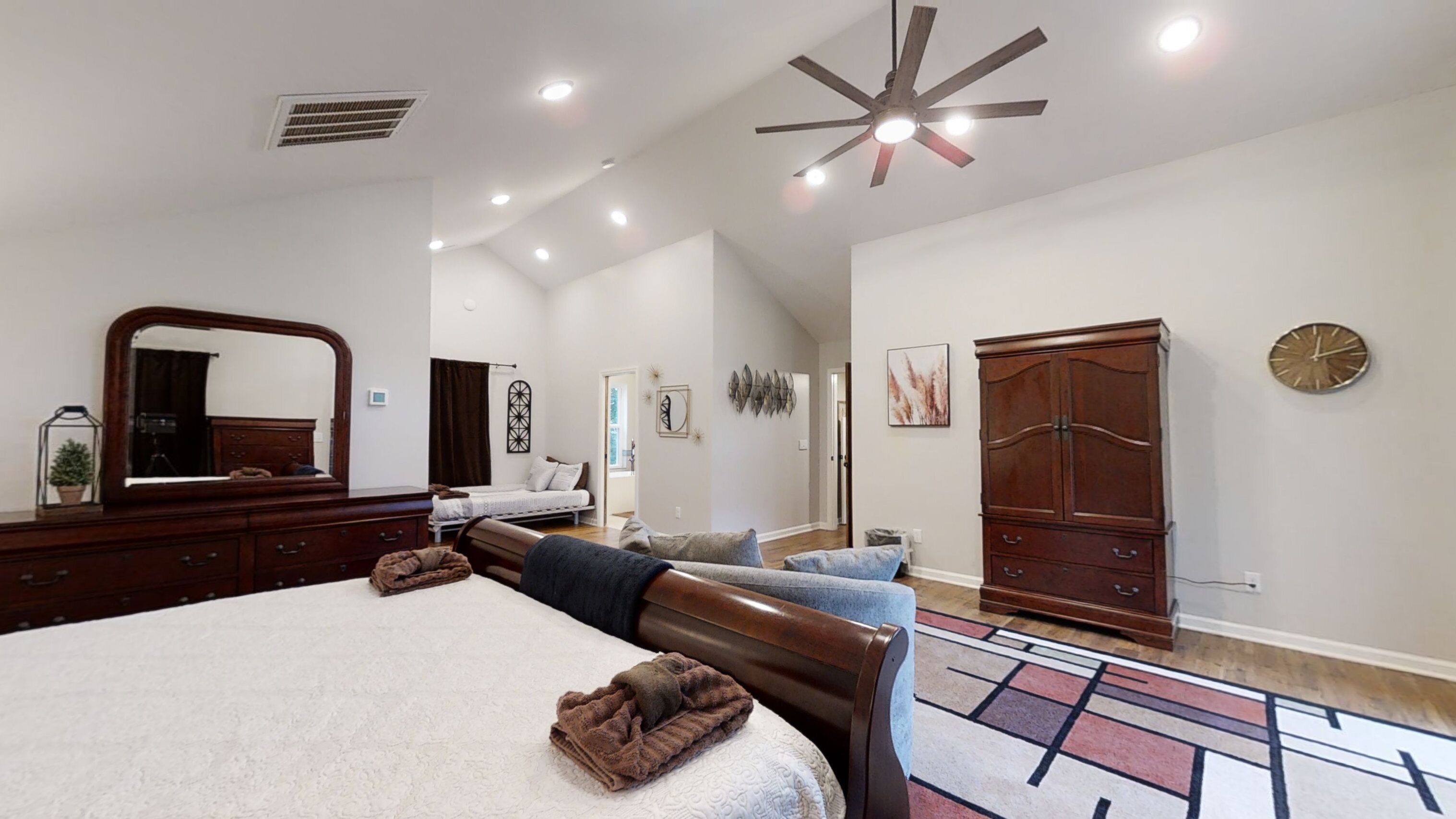 House, Multiple Beds, Hot Tub, Mountain View | 6 bedrooms, free WiFi, bed sheets