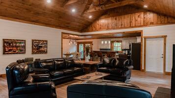 40-inch TV with cable channels, fireplace