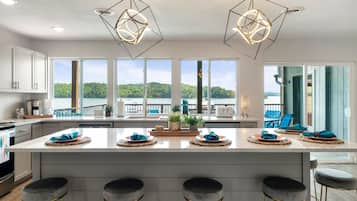 Basic House, Multiple Beds, Hot Tub, Mountain View | Private kitchen | Fridge, microwave, stovetop, dishwasher