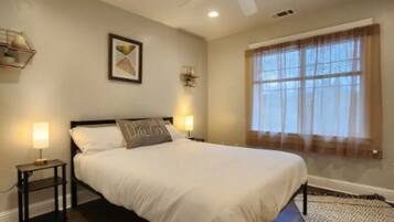 4 bedrooms, travel crib, free WiFi, bed sheets