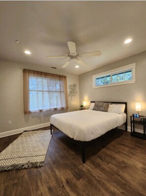 4 bedrooms, travel cot, free WiFi, bed sheets