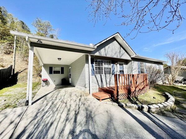 Exterior - Country Getaway (Sevierville)