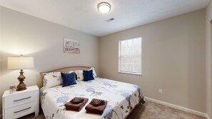 House, Multiple Beds, Fireplace, City View | 4 bedrooms, free WiFi, bed sheets - Country Getaway (Sevierville)