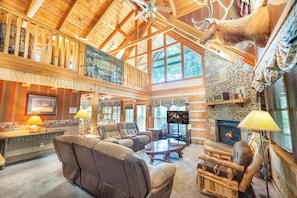 Cabin, Multiple Beds, Fireplace | Living area | 40-inch TV with cable channels, fireplace