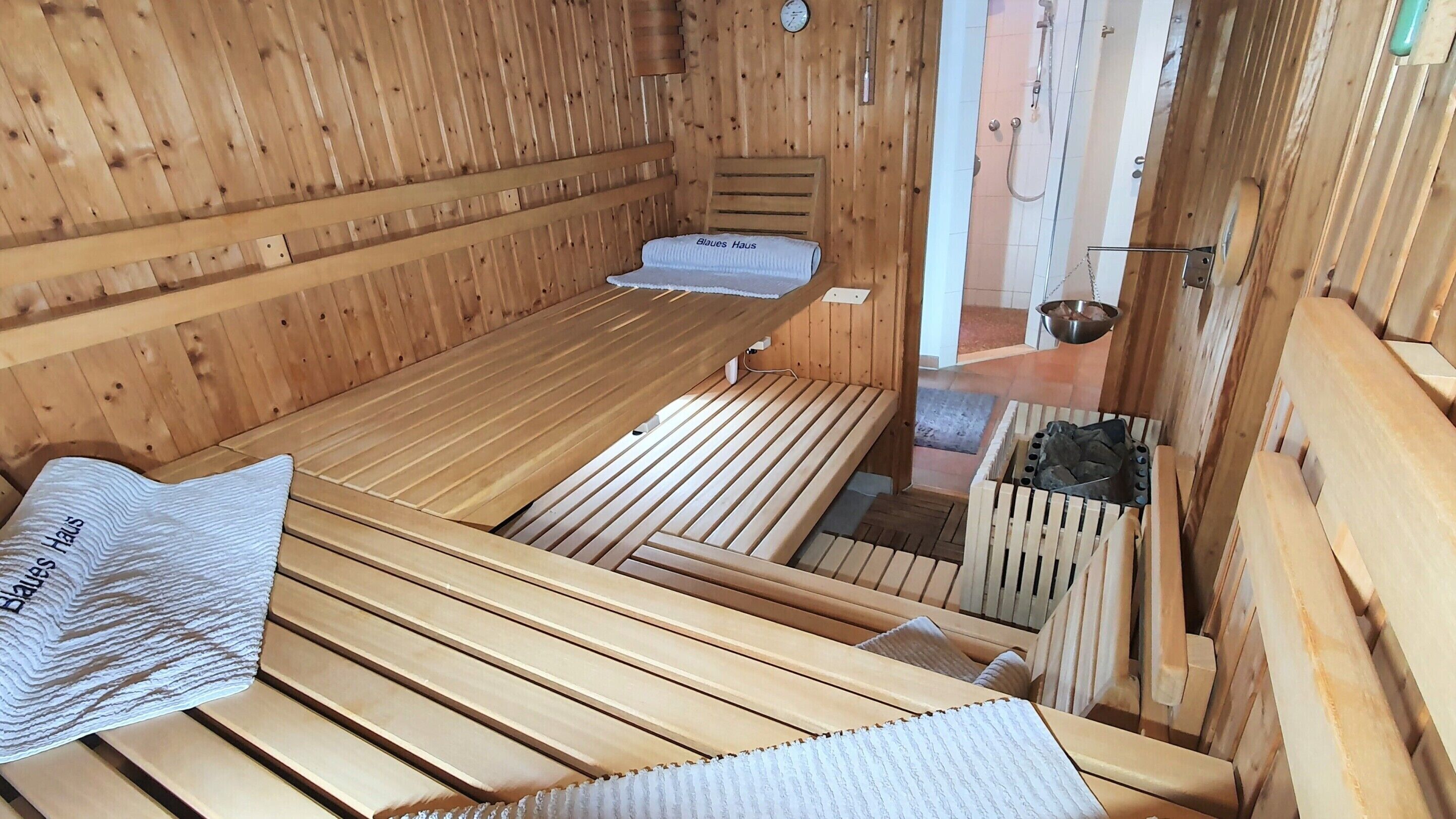 Finnische Sauna im Nachbarkhaus