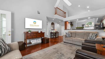 Condo, Multiple Beds, Kitchen, Golf View (The 12th Green View) | Living area | 42-inch flat-screen TV with digital channels
