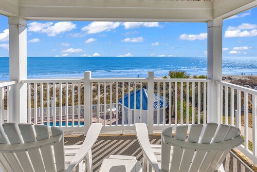 "Siren's Song" Oceanfront Beach House w/pool