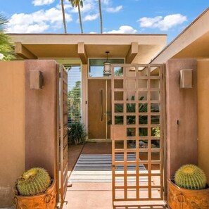 Exterior detail - Indian Canyon Retreat (Palm Springs)