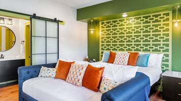 Villa, 1 King Bed with Sofa bed, Hot Tub, Mountain View | 1 bedroom, free WiFi, bed sheets