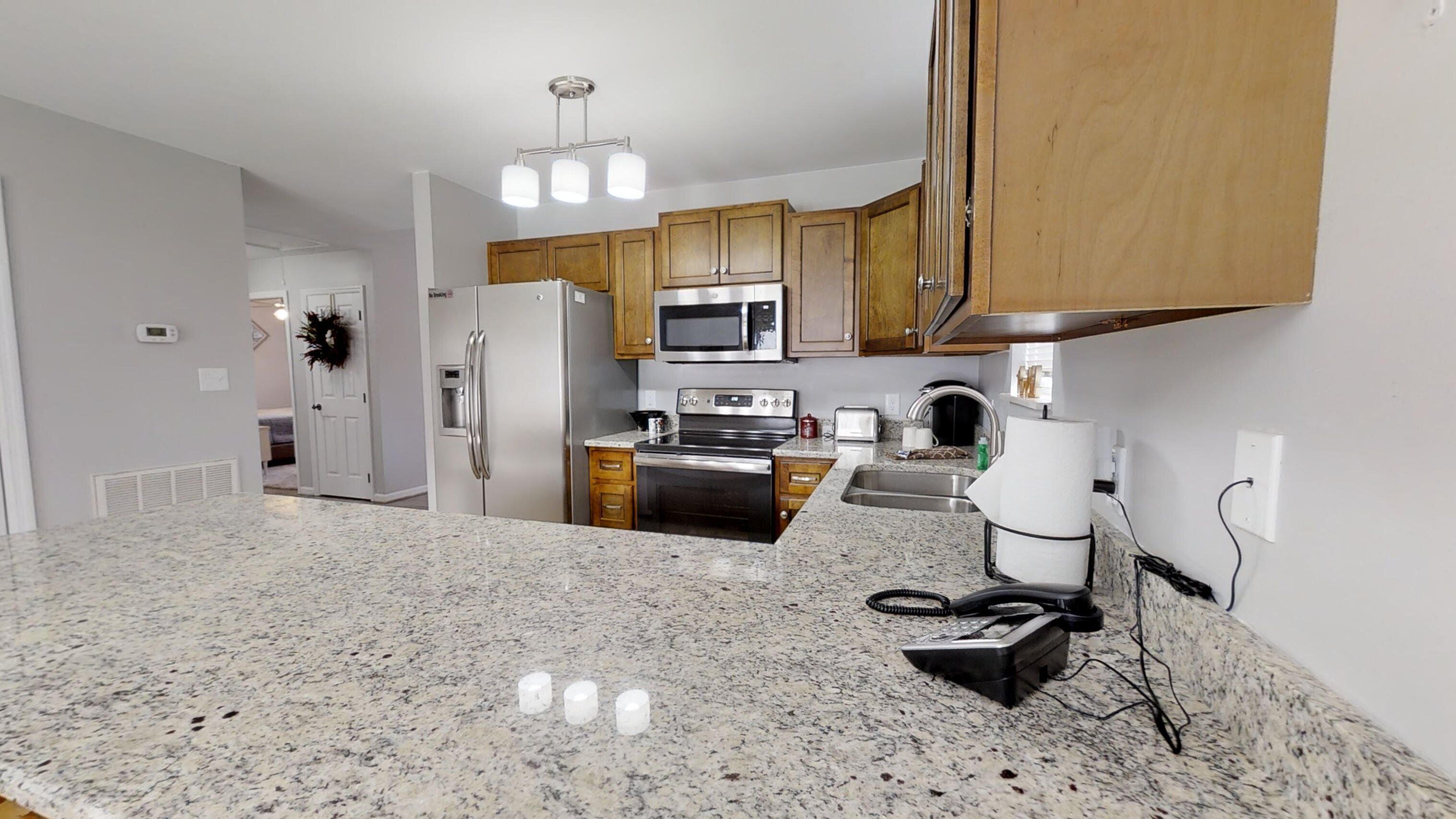 House, Multiple Beds, Patio, City View | Private kitchen | Fridge, microwave, oven, stovetop
