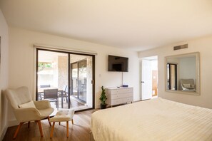 House, Multiple Beds, Fireplace, Garden View | 3 bedrooms, free WiFi, bed sheets