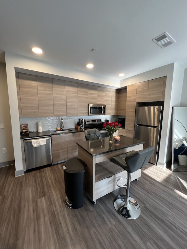 Microwave, oven, stovetop, dishwasher