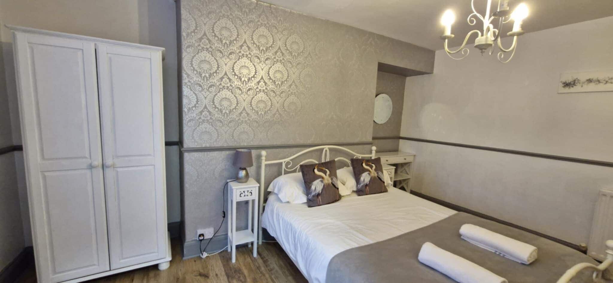 Habitación doble (Room 9) | Ropa de cama de alta calidad y camas con pillow-top 