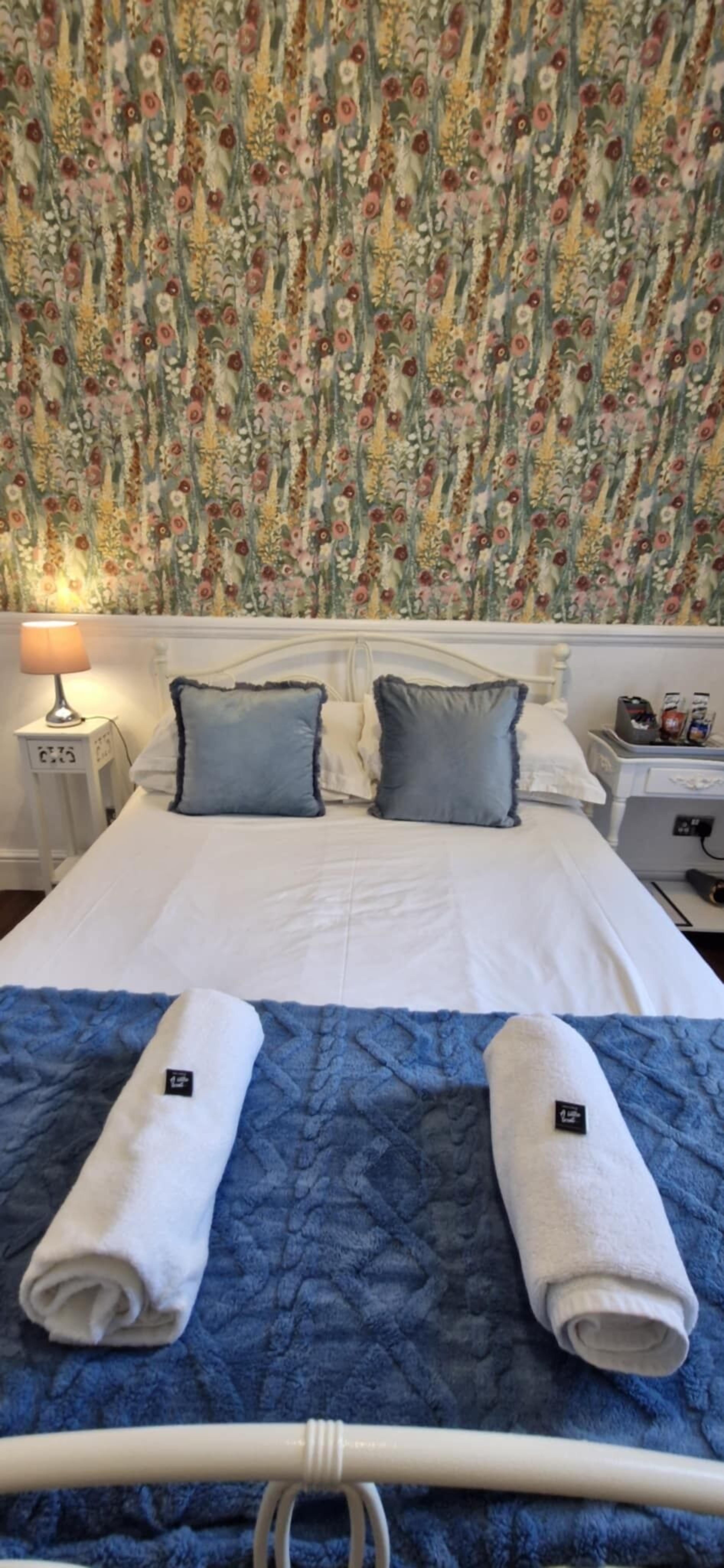 Literie de qualité supérieure, surmatelas, décoration personnalisée