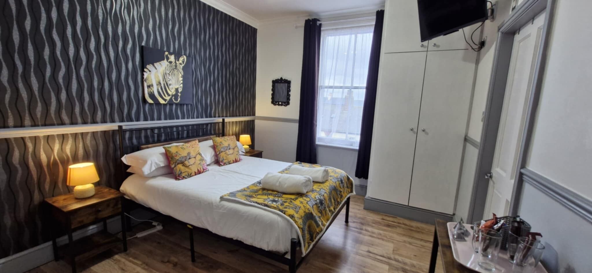 Dobbeltrom (Room 7) | Sengetøy av topp kvalitet og senger med overmadrass