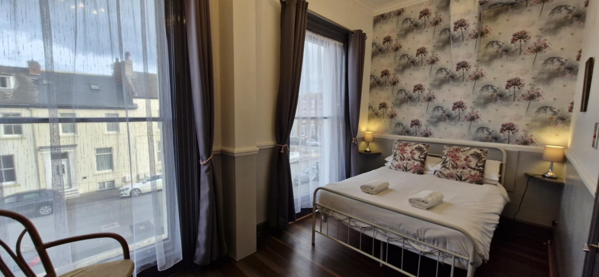 Dobbeltrom (Room 3) | Sengetøy av topp kvalitet og senger med overmadrass