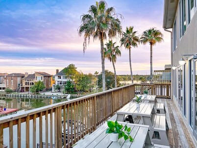 Cozy Waterfront I Fish Game Kayak I King 5BR House NASA