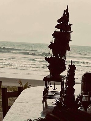 Beach bar - Sambo Mambo Beach Hotel (El Cuco)