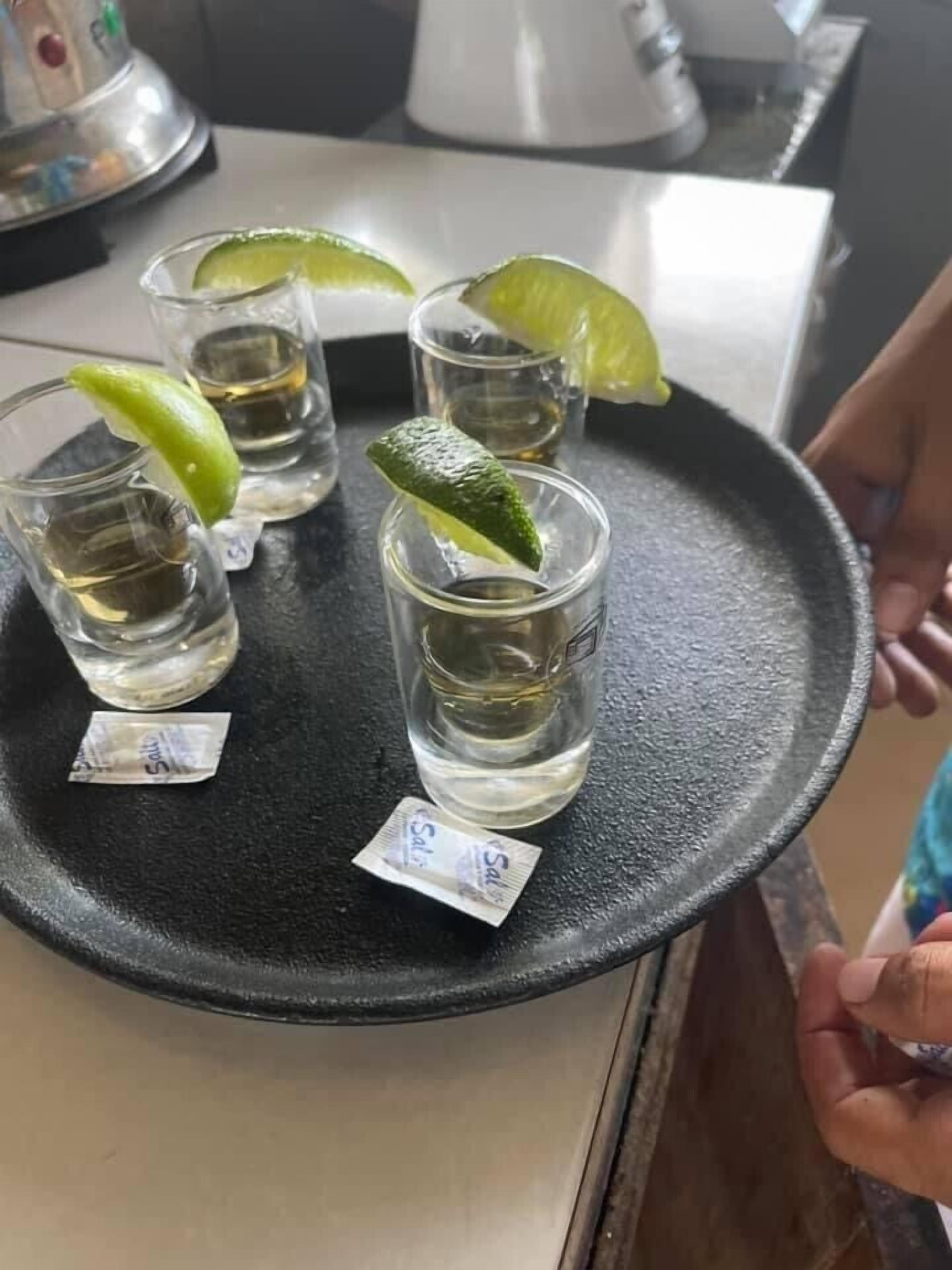 池中酒吧