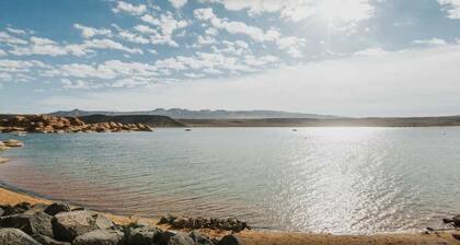Sunset Hideaway Near National Parks & Hike/bike
