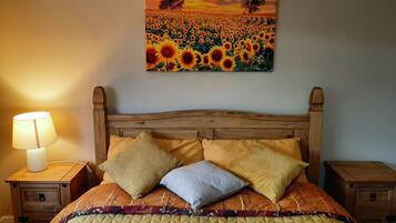 3 bedrooms, in-room safe, iron/ironing board, free WiFi