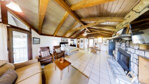 Cabin, 1 Queen Bed, Hot Tub, Mountain View | 1 bedroom, free WiFi, bed sheets - Riverview (Townsend)