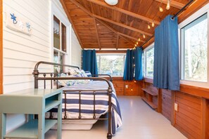 3 chambres, bureau, fer et planche à repasser, Wi-Fi gratuit