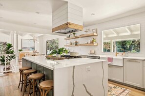 House, Multiple Beds, Patio, Mountain View (The Lilypad) | Private kitchen | Fridge, microwave, oven, stovetop - The Lilypad 2 Master Bedrooms Game Room (Lake Arrowhead)