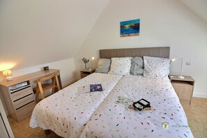 2 slaapkamers, een strijkplank/strijkijzer, gratis wifi, beddengoed