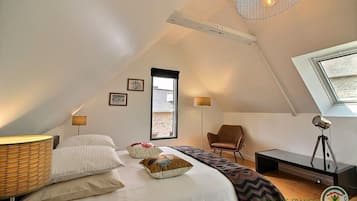2 bedrooms, free WiFi, bed sheets