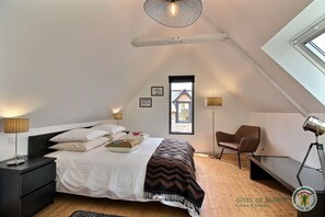 2 室のベッドルーム、アイロン / アイロン台、WiFi (無料)、ベッドシーツ