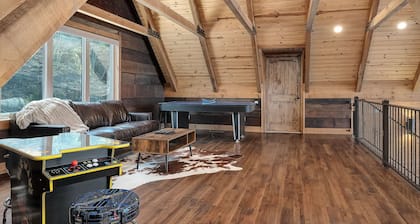 "LAKEVIEW": No Steps, HOT TUB, Boat/Swim Dock, Elevator