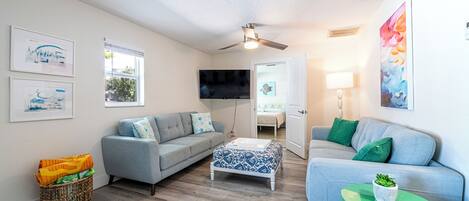 智能電視、 辦公室