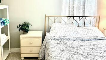 1 bedroom, iron/ironing board, travel crib, WiFi (free)