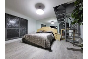 1 quarto, escrivaninha, Wi-Fi de cortesia, roupa de cama