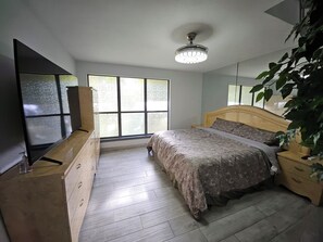 1 bedroom, desk, free WiFi, bed sheets