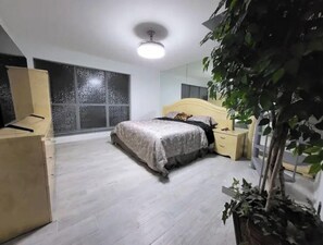 1 quarto, escrivaninha, Wi-Fi de cortesia, roupa de cama