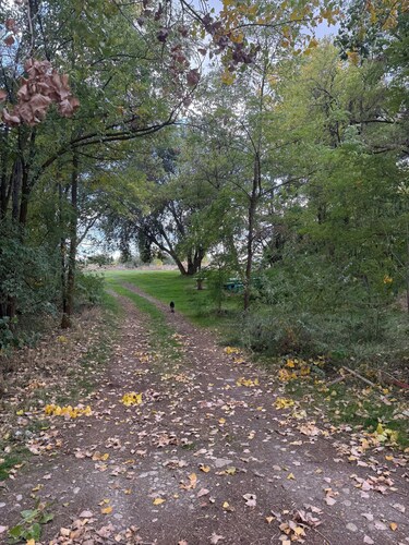 Wonderful campground in Caldwell with stunning views. And a shared private lake.