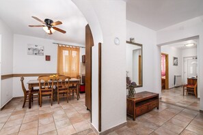 Interior - Villa Vera Apt 1 - in House with Pool (Banjole)