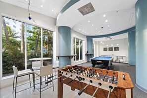 Game room - Unbeatable Ocean & Canal Views from Your Comfortable Beach Retreat (Hollywood)