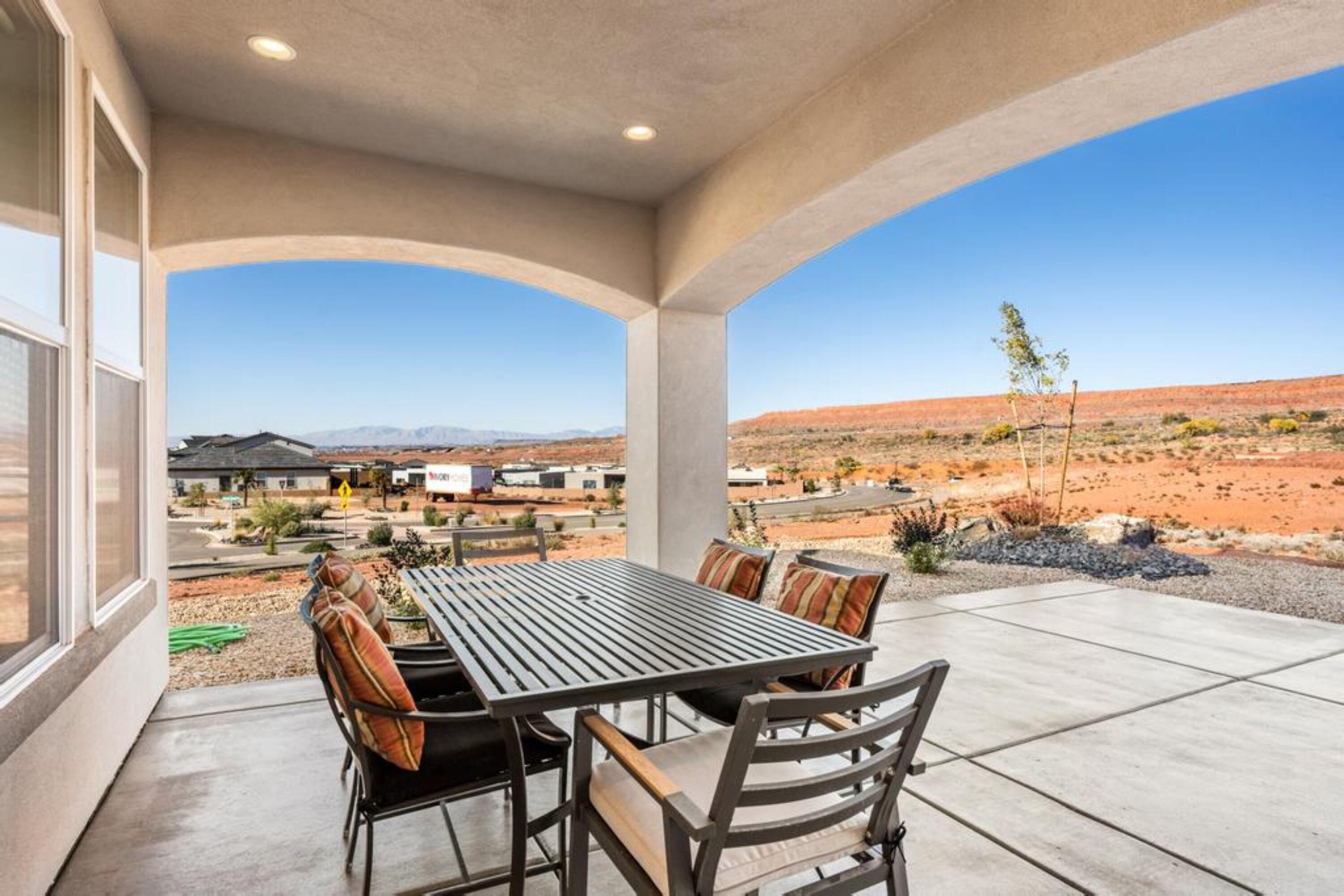 House, 5 Bedrooms | Terrace/patio