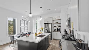 Fridge, microwave, stovetop, toaster