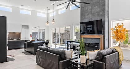 Bella Casa by RedAwning