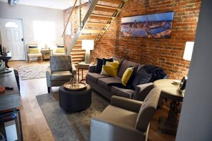 Smart-TV, Netflix, strømmetjenester og stereoanlegg